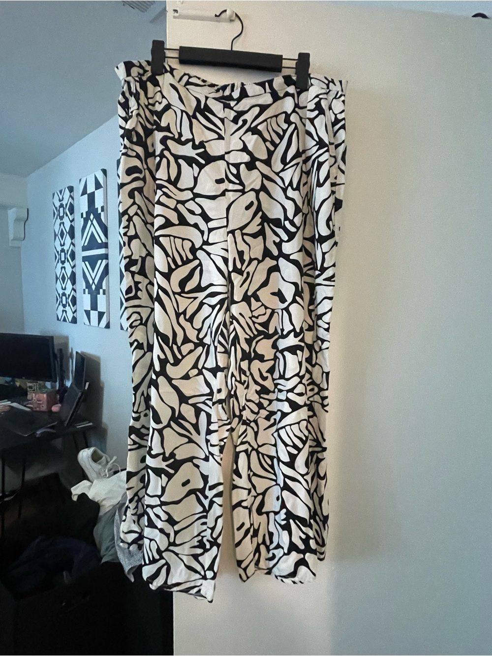 Nordstrom Rack Wide Leg Abstract Print Pants — Black & White